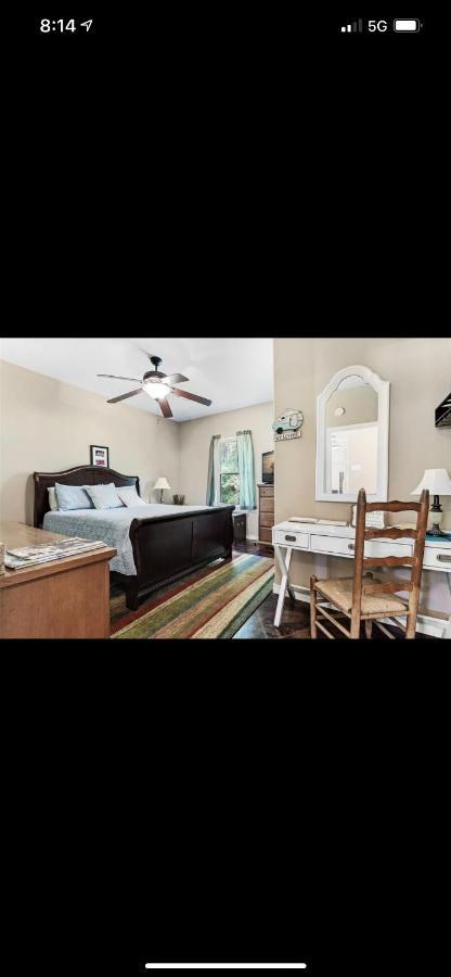 Little House On The Corner Apartamento Livingston Exterior foto